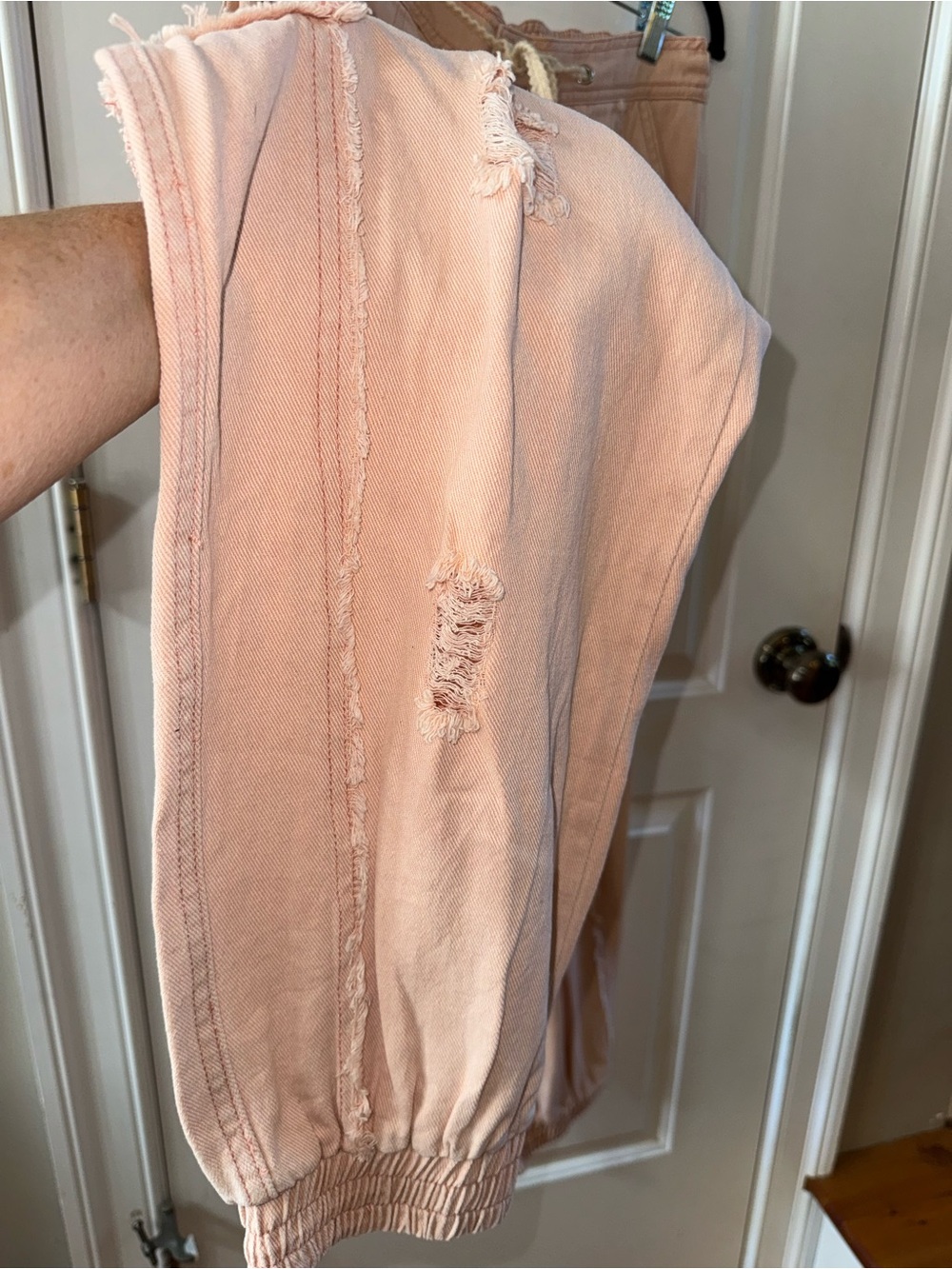 NWOT POL Distressed Cargo Jogger Pants - Picture 5 of 7